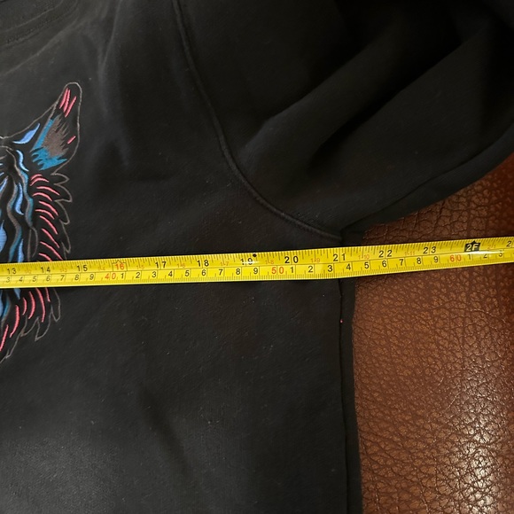 TNA BEAUTIFUL 😍 🦁 DISIGN DETAILS SWEATERSHIRT SIZE M IN EXCELLENT CONDITION - Picture 9 of 12